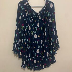 Terra & Sky Navy Floral blouse